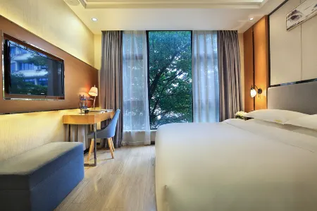 Lijiang Letu Boutique Hotel (Guilin Liangjiang Sihu Dongxi Alley) Отели рядом с достопримечательностью «Guilin University of Science and Technology»