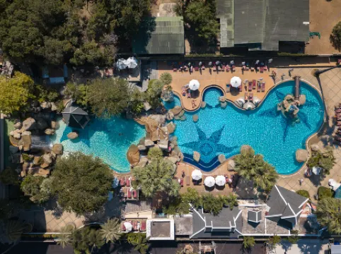 Long Beach Garden Hotel & Pavilions