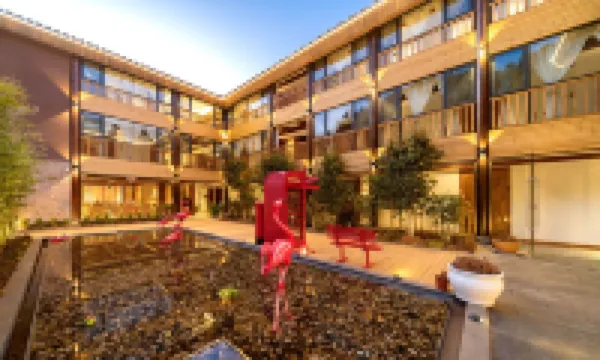 Joy Luck Huahu Resorts