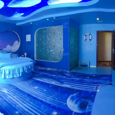 18 Boutique Hotel (Zhangzhou Qiloucheng Ligang Commercial Street)