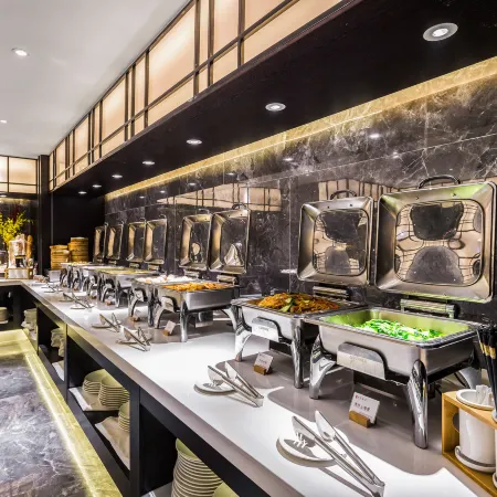 Rezen Dong Hotel (Chengdu Chunxi Road Tianfu Square)