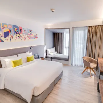 Triple Y Hotel Отели рядом с достопримечательностью «Станция Mrt Сам Ян»