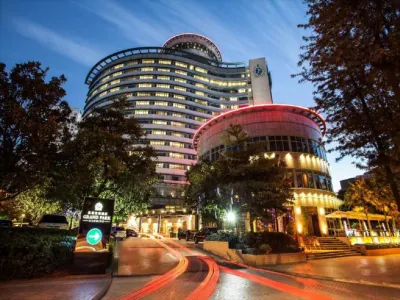 Grand Park Kunming Hotel dekat Kunming University of Science and Technology Department of Packaging Engineering