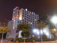 全季酒店(上海江桥曹安公路店) - 酒店外部