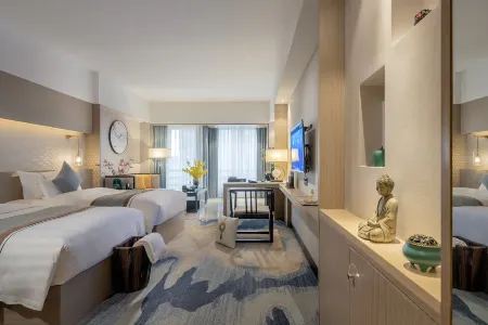 Days Hotel by Wyndham Changsha Downtown Отели рядом с достопримечательностью «Nvzi University Library»