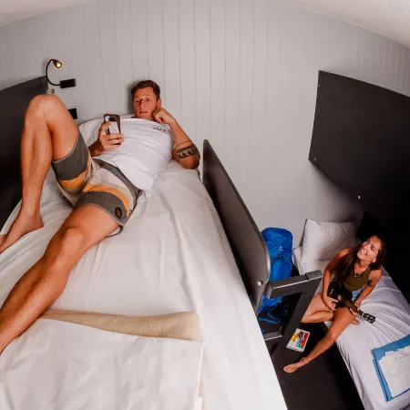 Bunk Surfers Paradise International Backpacker Hostel Отели рядом с достопримечательностью «Саул Бордуолк»