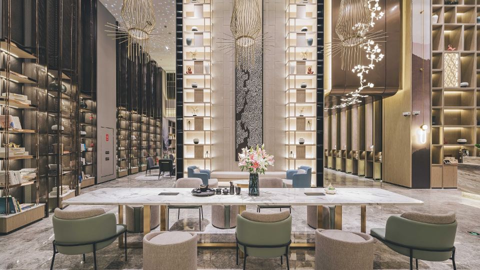 Sushi Luxury Hotel (Shanghai Riyueguang Dapuqiao Subway Station Branch)