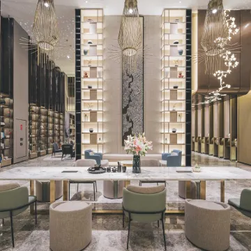 Sushi Luxury Hotel (Shanghai Riyueguang Dapuqiao Subway Station Branch) Hotels near Shanghai Kande Bilingual Experimental School