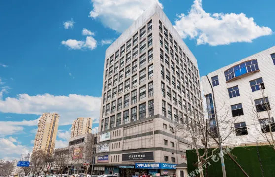 艾尚未來酒店（解放路店）