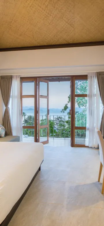 ห้องพักบนยอดเขาพร้อมวิวทะเล