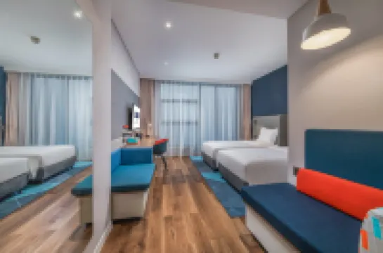 ฮอลิเดย์ อินน์ เอ็กซ์เพรส ไขเฟิง ซิตี้เซ็นเตอร์