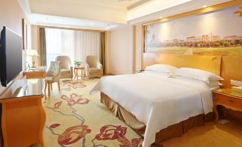Vienna International Hotel - Housity