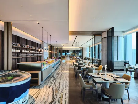 Crowne Plaza Nanning City Center Отели рядом с достопримечательностью «Yongjiang Inlet Art Museum»