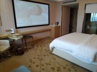 维也纳国际酒店(长沙县机场店) - 影音浪漫大床房