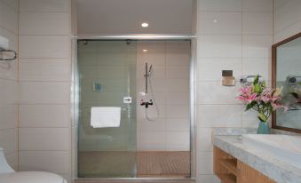 Vienna Classic Hotel (Qilu shoe city zoo store)