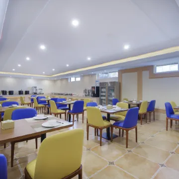 Vienna International Hotel Linyi Lanling Yimeng Old Street National Agricultural Park Branch