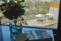 Yijing Boju Jiangwan Garden Hotel - Romantic