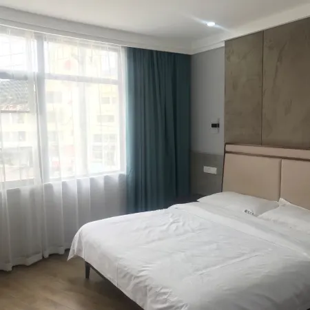 Yunxi Minshe Hotel