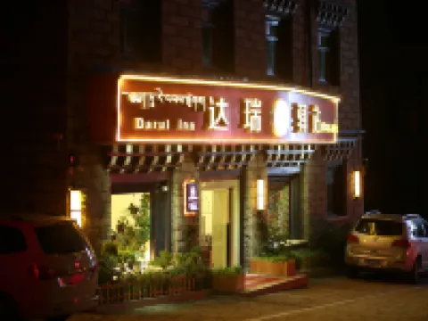 Daocheng Daruiyi Station Homestay Hoteles en Daocheng