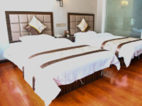 临泉三和精品酒店 - 双床房