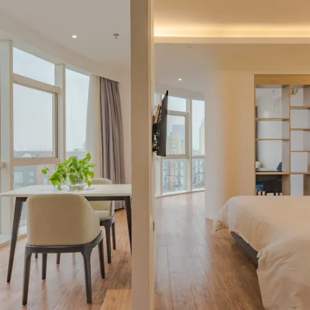 Huanlesong Hotel