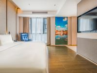 中山坦洲亚朵酒店 - 几木景观大床房