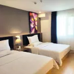 Anshun Qianbai Premium Hotel (Municipal Government Anshun Ancient City Branch)