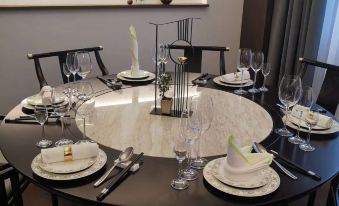 Maision New Century Hotel Yingzhou Yancheng - Housity
