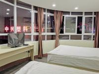 重庆中兴商务酒店 - 普通双人间（公共卫浴）
