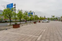 Suichuan Kaidi International Hotel - parking