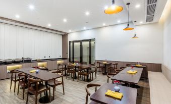 Hanting Hotel (Shenzhen Guanlan Wuhe Avenue)