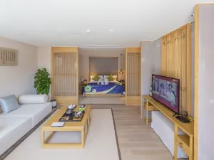 Xiangyuan Yungu Holiday Hotel