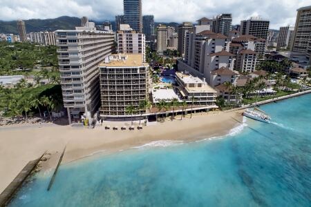 OUTRIGGER Reef Waikiki Beach Resort