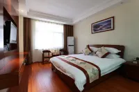 Cuihu Hotel Hotels near Jiangxi Cadre College
