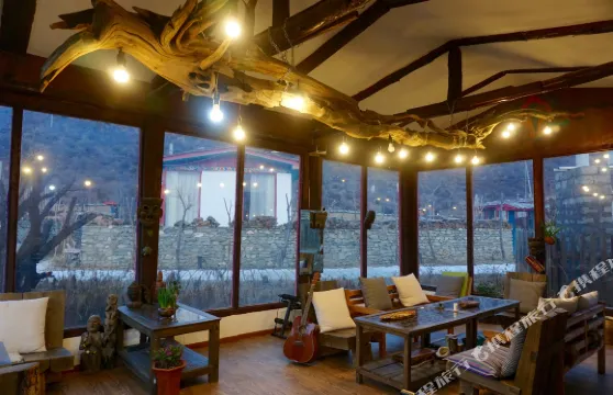 林芝找個地兒待着民宿（林芝機場店）