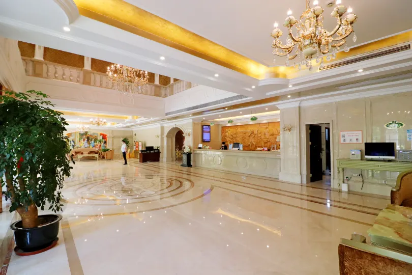 Vienna International Hotel (Shanghai Hongqiao Airport National Exhibition and Convention Center)