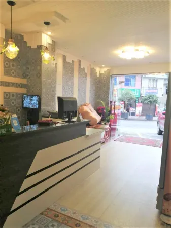 Baojing Luohe Chinese Inn