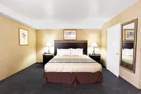 Days Inn & Suites by Wyndham Artesia Hotels in Cerritos