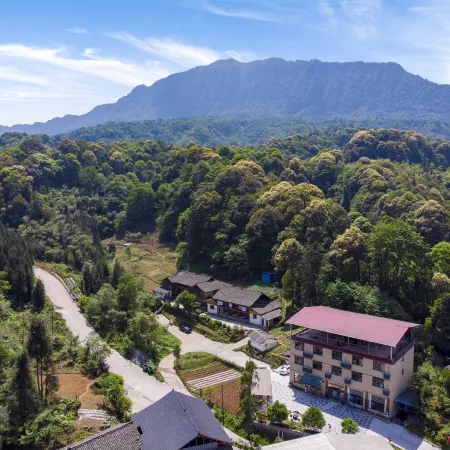 Bifeng Renjia Panda B&B