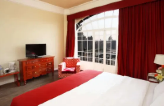 麥傑斯特克貝斯特韋斯特酒店 洛馬斯博斯克酒店