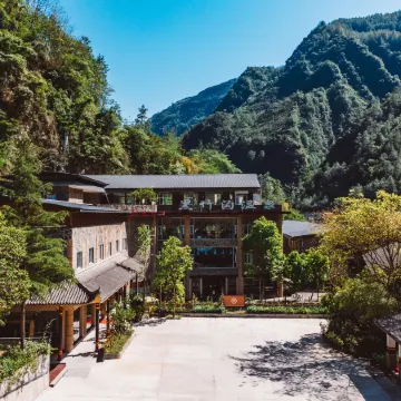 Heizhugou Hot Spring Villa