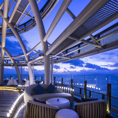 Phoenix Island Resort Sanya