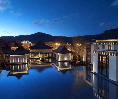 The St. Regis Lhasa Resort Отели в г. Лхаса