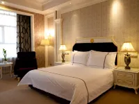 Royal Hotel فنادق في شياو إي