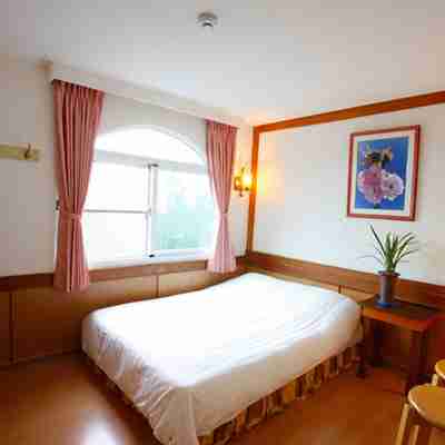 Chin Shan Hotel Rooms