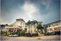 Royal Hotel