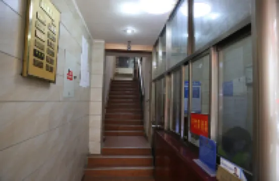 南昌隆鑫客棧（八一館地鐵站店）