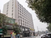 the Crown Inn Hotel Hotels in Shishou