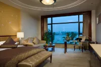 Jiyang Lake Hotel - Balcony