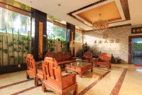 Tyrone Le Grand Large Hotel